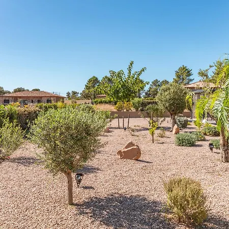 Felicita Di Вилла Леччи